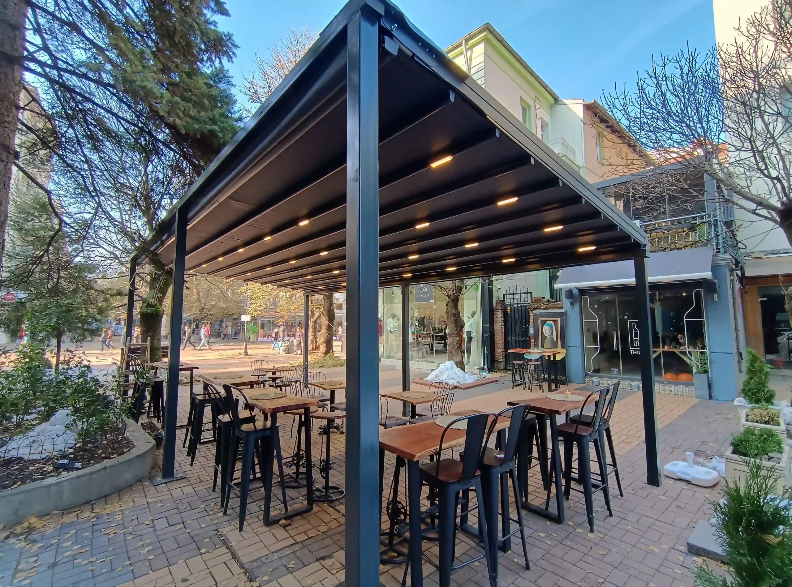Димируемо LED осветление — Flat пергола, ресторант THIRSTY Kitchen, бул. Витоша, Sofia