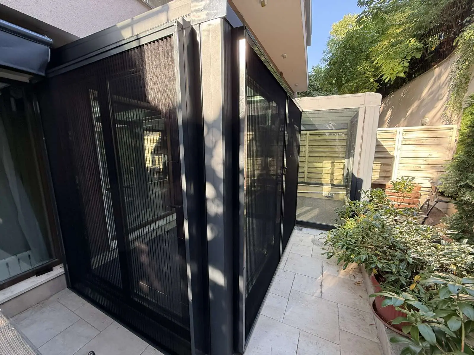 Изолиран стъклен покрив SKYLINE THERMO с термично прекъснати алуминиеви профили — четирисезонна зимна градина, частен имот, кв. Лозенец, София, август 2026